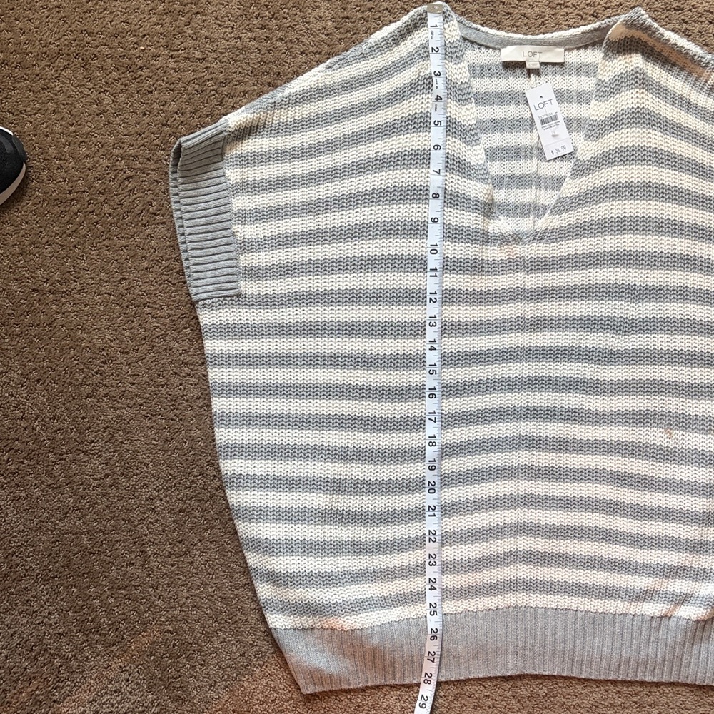 NWT Loft Sweater Vest Gray and White Striped Medium - Picture 6 of 6
